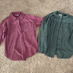 2 perfect ribbed medium weight sweaters